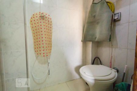 Apartamento para alugar com 141m², 3 quartos e 4 vagasBanheiro de Serviço