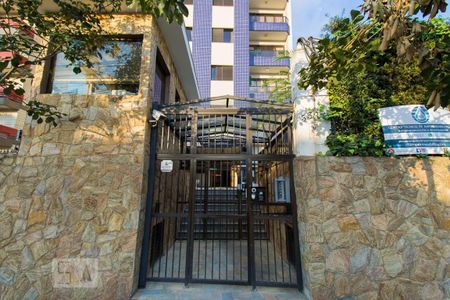 Apartamento para alugar com 141m², 3 quartos e 4 vagasEntrada