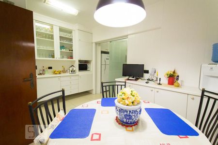 Apartamento para alugar com 141m², 3 quartos e 4 vagasCozinha