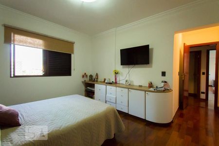Apartamento para alugar com 141m², 3 quartos e 4 vagasSuíte