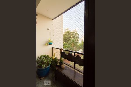Varanda de apartamento para alugar com 3 quartos, 141m² em Vila Brasilina, São Paulo