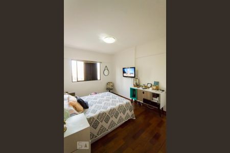 Apartamento para alugar com 141m², 3 quartos e 4 vagasQuarto 2