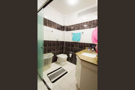 Apartamento para alugar com 141m², 3 quartos e 4 vagasBanheiro