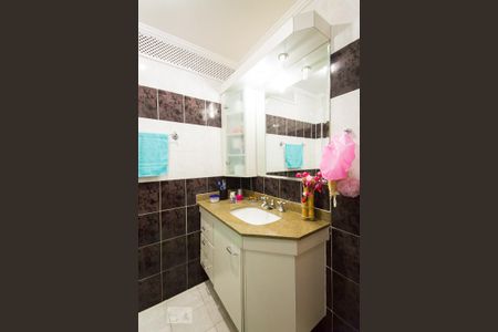 Apartamento para alugar com 141m², 3 quartos e 4 vagasBanheiro