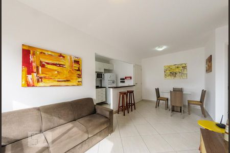 Sala de apartamento à venda com 1 quarto, 55m² em Cambuí, Campinas
