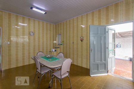 Casa à venda com 147m², 2 quartos e 7 vagasCozinha