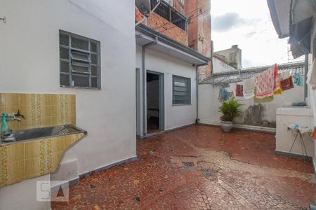 Casa à venda com 147m², 2 quartos e 7 vagasEdicula