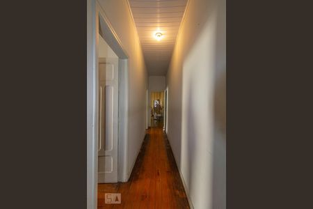 Casa à venda com 147m², 2 quartos e 7 vagasCorredor