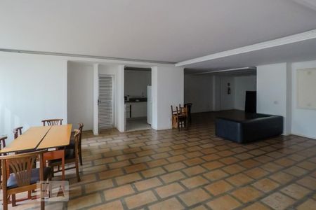 Apartamento para alugar com 70m², 2 quartos e 1 vagaÁrea comum - Salão de festas