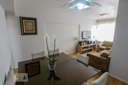 Sala de apartamento para alugar com 2 quartos, 70m² em Aclimação, São Paulo