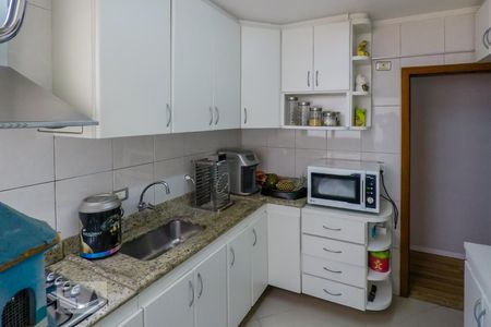 Apartamento para alugar com 70m², 2 quartos e 1 vagaCozinha