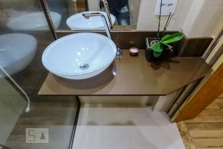 Apartamento para alugar com 70m², 2 quartos e 1 vagaBanheiro
