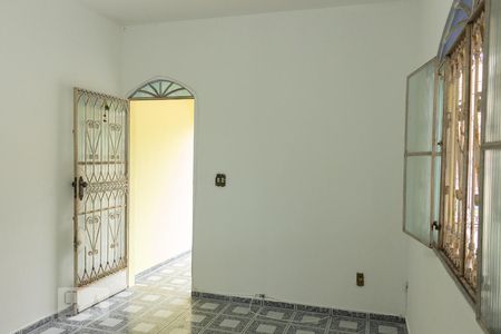 Sala de casa para alugar com 2 quartos, 230m² em Campo Grande, Rio de Janeiro