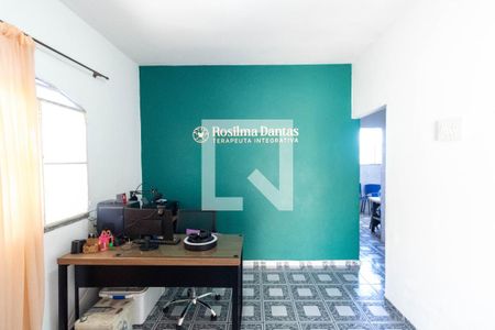 Sala de casa para alugar com 2 quartos, 230m² em Campo Grande, Rio de Janeiro