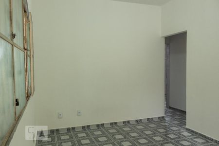 Sala de casa para alugar com 2 quartos, 230m² em Campo Grande, Rio de Janeiro