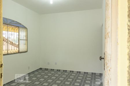 Sala de casa para alugar com 2 quartos, 230m² em Campo Grande, Rio de Janeiro