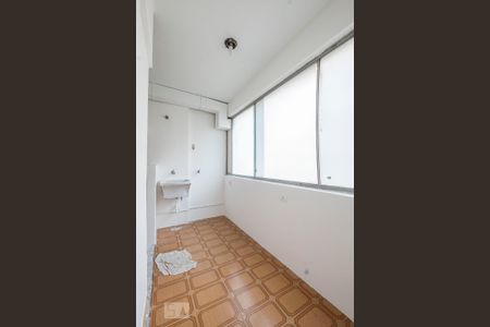 Apartamento à venda com 112m², 3 quartos e 1 vagaÁrea de Serviço