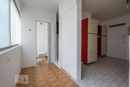 Apartamento à venda com 112m², 3 quartos e 1 vagaÁrea de Serviço