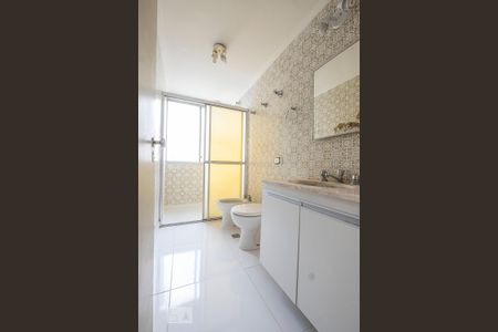 Apartamento à venda com 112m², 3 quartos e 1 vagaSuíte - Banheiro