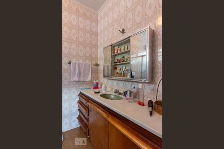 Casa à venda com 350m², 7 quartos e 3 vagasBanheiro da Suíte