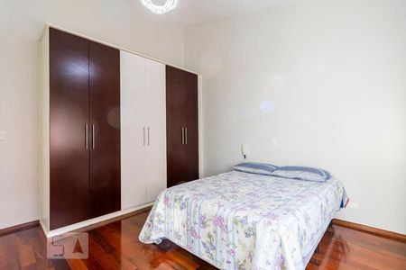 Casa à venda com 200m², 3 quartos e 4 vagas2o. Andar - Quarto 1