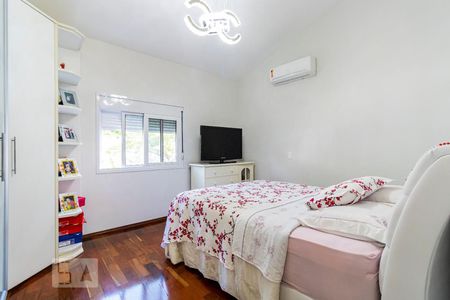 Casa à venda com 200m², 3 quartos e 4 vagas2o. Andar - Quarto 3 - Suíte