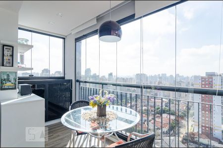 Studio para alugar com 35m², 1 quarto e sem vaga Studio para alugar com 35m², 1 quarto e sem vagaVaranda