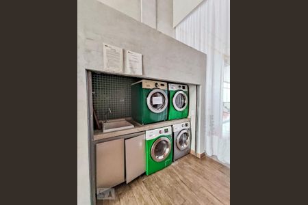 Studio para alugar com 35m², 1 quarto e sem vaga Studio para alugar com 35m², 1 quarto e sem vagaLavanderia