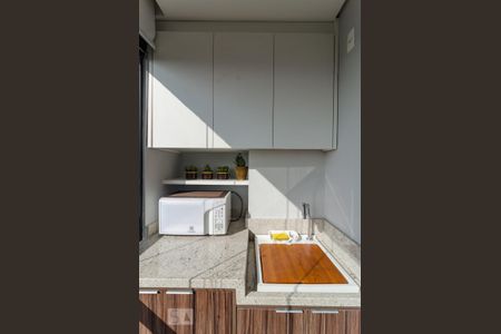 Studio para alugar com 35m², 1 quarto e sem vaga Studio para alugar com 35m², 1 quarto e sem vagaVaranda