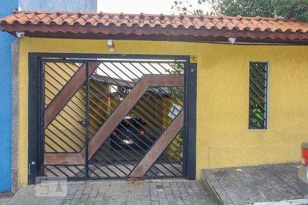 Casa à venda com 200m², 3 quartos e 2 vagasFachada