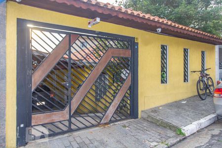 Casa à venda com 200m², 3 quartos e 2 vagasFachada