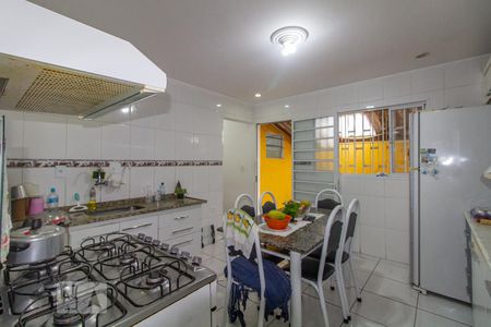 Casa à venda com 200m², 3 quartos e 2 vagasCozinha