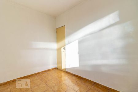 Quarto 1 de apartamento para alugar com 2 quartos, 45m² em Vila Valqueire, Rio de Janeiro