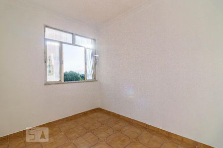 Quarto 1 de apartamento para alugar com 2 quartos, 45m² em Vila Valqueire, Rio de Janeiro