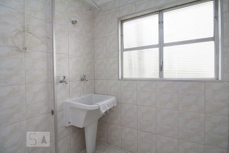 Apartamento para alugar com 112m², 3 quartos e 1 vagaÁrea de Serviço