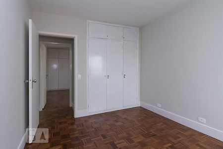 Apartamento para alugar com 112m², 3 quartos e 1 vagaQuarto 2 - Armário