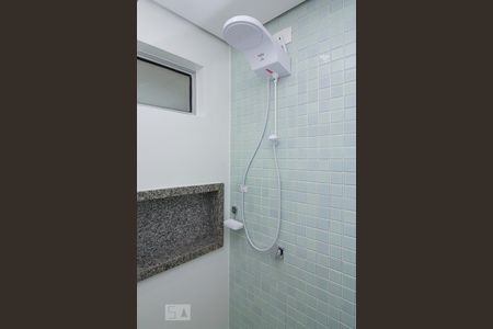 Apartamento para alugar com 112m², 3 quartos e 1 vagaDetalhe banheiro corredor 2