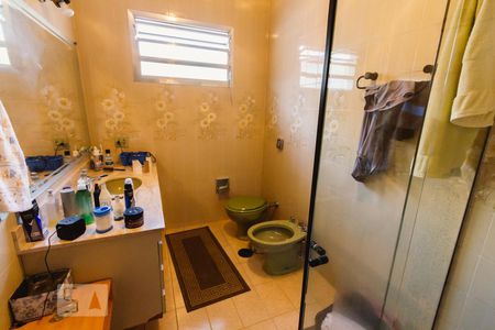 Casa à venda com 240m², 3 quartos e 4 vagasBanheiro 3