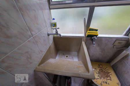 Apartamento à venda com 64m², 2 quartos e sem vagaArea de Serviço