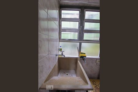 Apartamento à venda com 64m², 2 quartos e sem vagaArea de Serviço