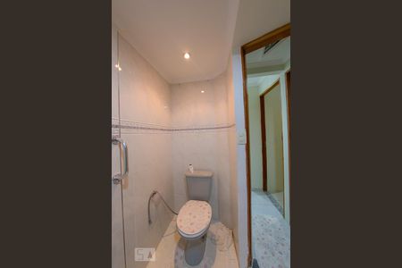 Apartamento à venda com 64m², 2 quartos e sem vagaBanheiro