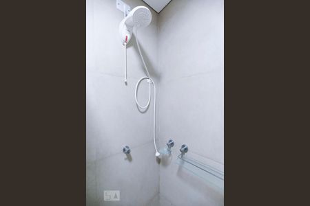 Apartamento à venda com 43m², 1 quarto e sem vagaChuveiro