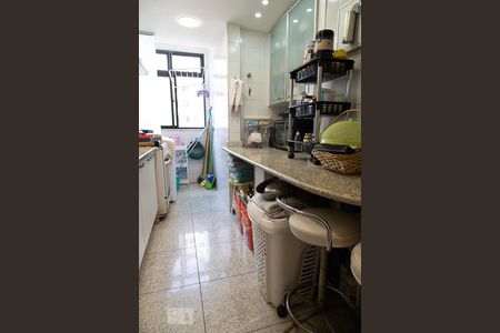 Apartamento à venda com 78m², 2 quartos e 1 vagaCozinha