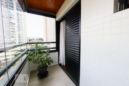 Apartamento à venda com 98m², 3 quartos e 2 vagasSacada da Suite