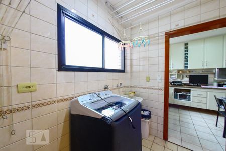 Apartamento à venda com 98m², 3 quartos e 2 vagasArea ce Serviço