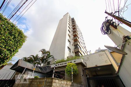 Apartamento à venda com 98m², 3 quartos e 2 vagasFachada