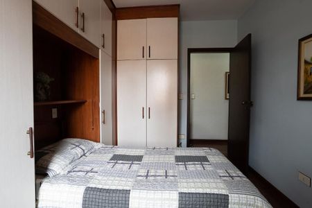 Casa à venda com 320m², 5 quartos e 4 vagasSuíte 1