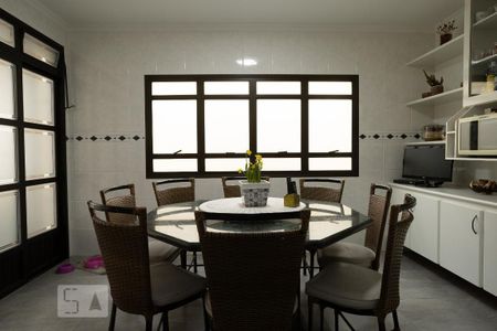 Casa à venda com 320m², 5 quartos e 4 vagasCopa