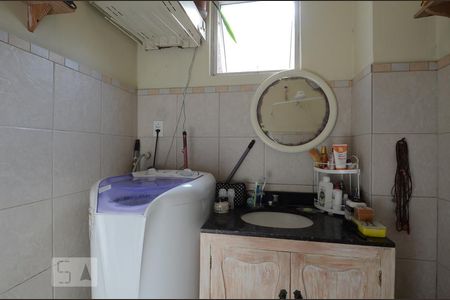 Banheiro de kitnet/studio à venda com 1 quarto, 30m² em Cidade Baixa, Porto Alegre