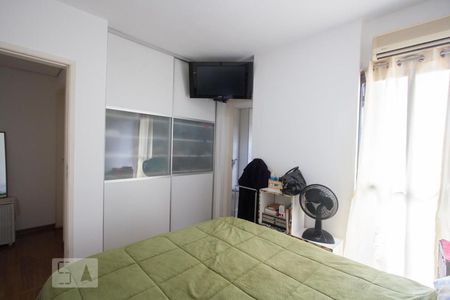 Apartamento à venda com 112m², 3 quartos e 2 vagasSuíte